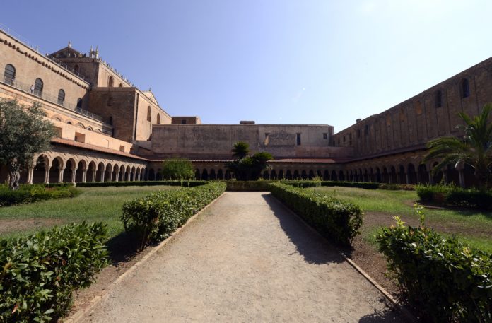 chiostro del duomo di Monreale giardino PH G.Scafidi