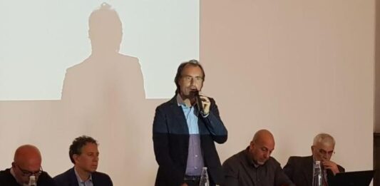 Convegno nuovo CUPI - Palermo Energia. Al microfono l'A.U. Antonio Tomaselli