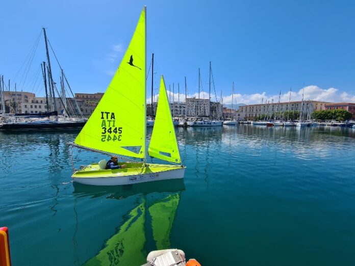 una vela per tutti - imbarcazione