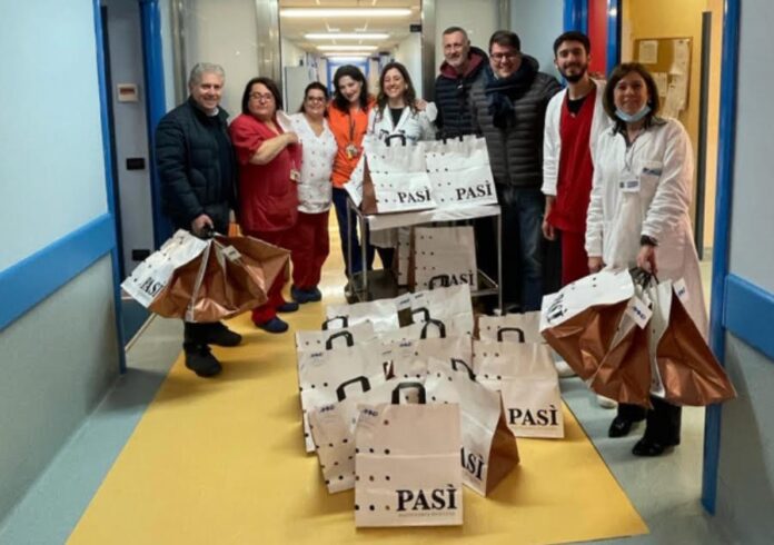 consegna uova di pasqua bambini in ospedale