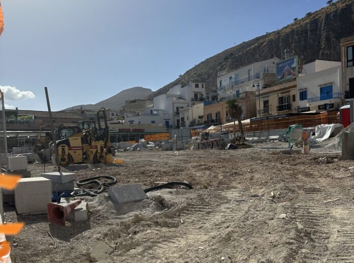 Riqualificazione piazza Mondello